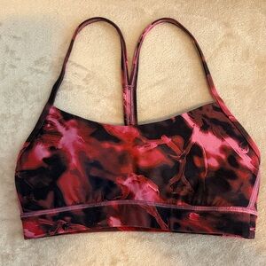 Lululemon Women's Pink and Black Sports Bra size 4
